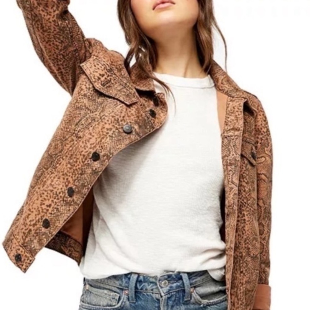 Free People Snakeskin Animal Print Denim Jacket Women's‎ Small Button Down